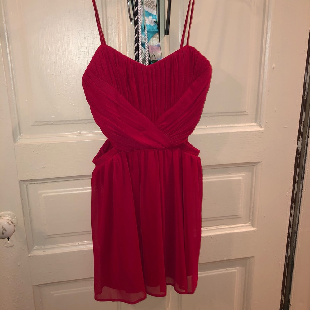 Dress - Picture 2 of 4